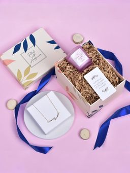 Gleevers - Lavender Small Candle and Necklace Gift Box for Her (Set of 2)