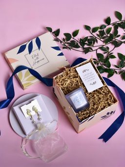 Gleevers - Arabian Wood Small Candle and Earring Gift Box for Her (Set of 2)