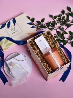 Gleevers - Rose Big Candle and Bracelet Gift Box for Her (Set of 2)