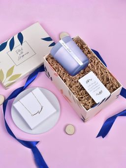 Gleevers - Arabian Wood Big Candle and Necklace Gift Box for Her (Set of 2)