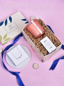 Gleevers - Rose Big Candle and Necklace Gift Box for Her (Set of 2)