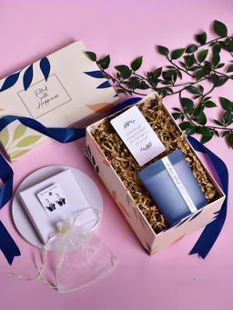 Gleevers - Arabian Wood Big Candle and Earring Gift Box for Her (Set of 2)