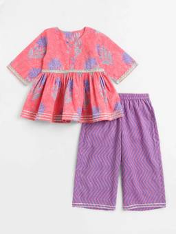 Hopscotch - Coral Floral Printed Top And Chevron Pant