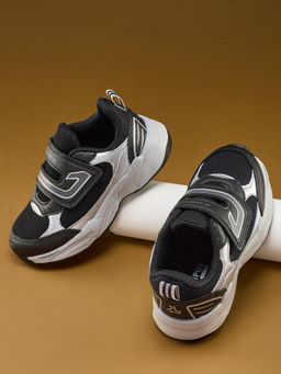 Campus - Black Sneakers