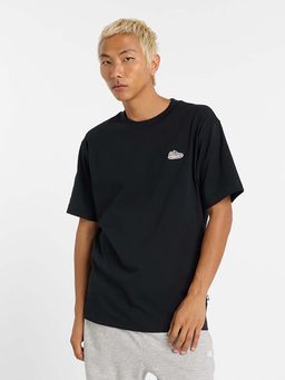 New Balance - Men Black Cotton Half Sleeves T-Shirt