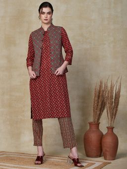 FASHOR - Floral Printed Kurta & Pant with Jacket - Maroon