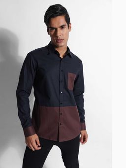 PAARSH - Men Blue Colour Block Shirt