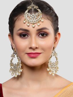 Karatcart - Gold Plated Kundan Chandbali Earrings with Maang Tikka Set for Women