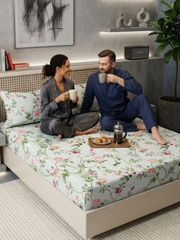 FABINALIV - Green Floral 300 TC Polycotton Super King Bedsheet with 2 Pillow Covers