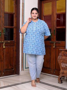 Swasti - Plus Size Floral Printed Kurti