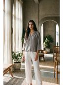 Grey color option, Currently selected