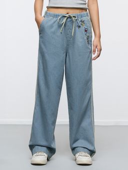 The Souled Store - Winnie The Pooh: Bee Happy Women Straight Fit Jeans