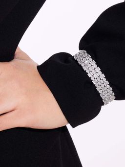 ANAQA JEWELS - Radiant Cluster Silver Bracelet