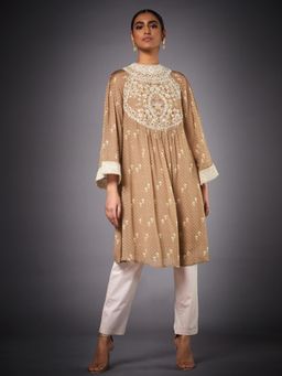 RI.Ritu Kumar - Ri Ritu Kumar Beige Bnad Collar Full Sleeves Thread Work Kurta With Dhoti Pant (Set Of 2)
