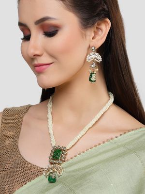 JP539 - Green carved stone kundan pochi main image 0
