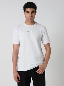 R&B - Men White Textured Relaxed Fit T-Shirt
