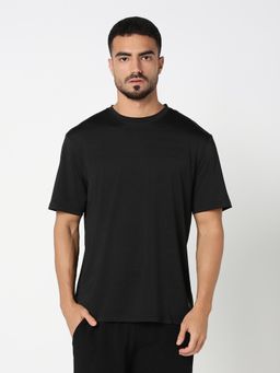 R&B - Men Black Regular Fit T-Shirt