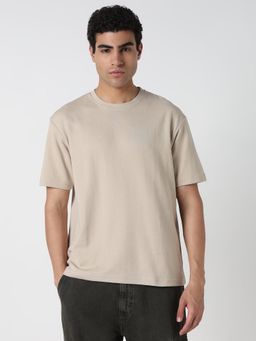 R&B - Men Beige Solid Relaxed Fit T-Shirt