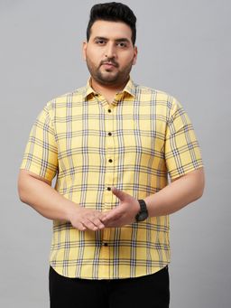 SHOWOFFFF - Men's Checked Yellow Regular Shirt