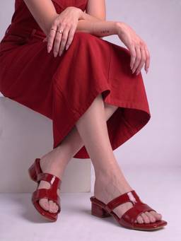 CHINRAAG - Women Red Glossy Block Heels