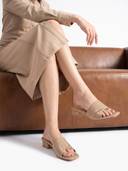 Beige color option, Currently selected