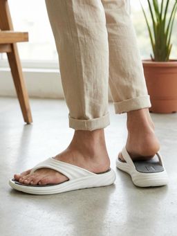 Carlton London - Mens Casual Comfort Flipflops - White