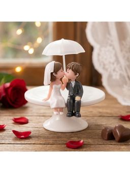 eCraftIndia - Romantic Couple Statue Under Umbrella Showpiece
