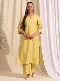AVANSHEE - Yellow Geometric Straight Kurta & Pant