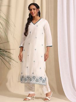 AVANSHEE - Blue Floral Straight Kurta & Pant