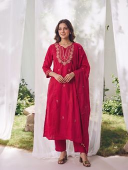 Rangita - Pink Embroidered Straight Kurta Pant with Dupatta