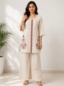 STUDIO MISRI - Off White Floral Straight Kurti & Palazzo