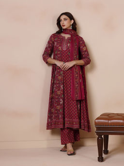 MIZAZJAIPUR - Magenta Floral Straight Anarkali Kurta Pant with Dupatta