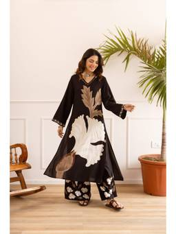 Nehamta - Black Floral Wide Kurta & Palazzo