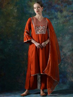 SHAHAD - Rust Solid/Plain Straight Kurta Pant with Dupatta