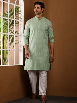 MULTI SHADES - Men Ikat Printed Cotton Green Kurta with Pyjama