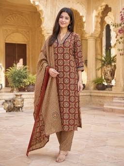 Rajnandini - Maroon Jaipuri Printed Kurta with Pant and Dupatta