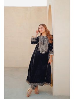 Sheetal Batra - Black Marya Long ALine Kurta with Salwar (Set of 2)