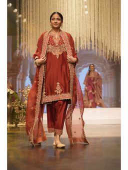 Sheetal Batra - Shahzain Deep Red Kalidaar Kurta with Salwar and Khada Dupatta (Set of 3)