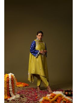 Arpita Sulakshana - Green Hand Painted Kurta Set (Set of 3)