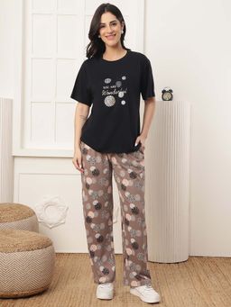 Kanvin - Women Black-Beige Printed T-shirt and Pyjama
