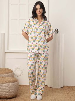 Kanvin - Women Green Floral Printed Shirt and Pyjama