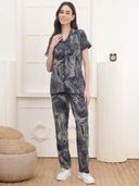 Charcoal color option, Currently selected