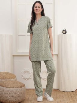 Kanvin - Women Sage Green Printed Top and Pyjama