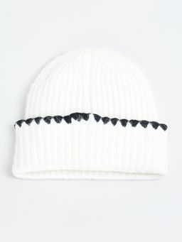 max - Women Knit Beanie-White