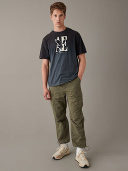 American Eagle - Men Black Super Soft Dip-Dye Logo Graphic T-Shirt