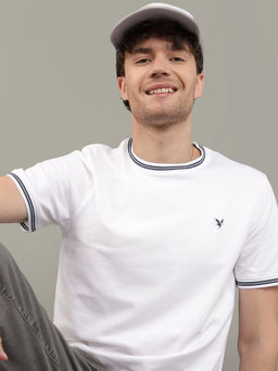 American Eagle - Men White Flex Pique T-Shirt