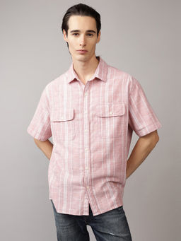 American Eagle - Men Pink Stripes Half Sleeves Shirt