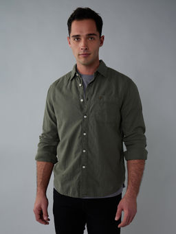 American Eagle - Men Olive Solid Full Sleeves Shirt