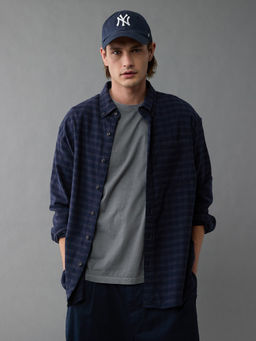 American Eagle - Men Navy Blue Checks Full Sleeves Shirt