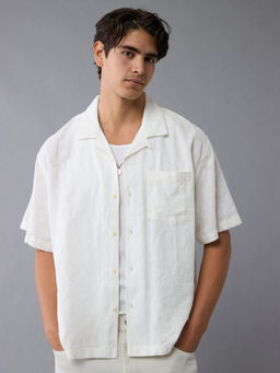 American Eagle - Men White Self Design Shirt